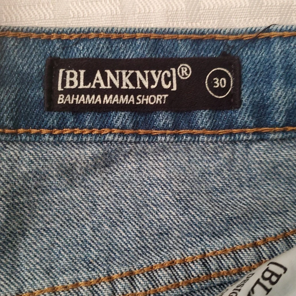 Blank NYC Bahama Mama jean short size 30 - Picture 7 of 14